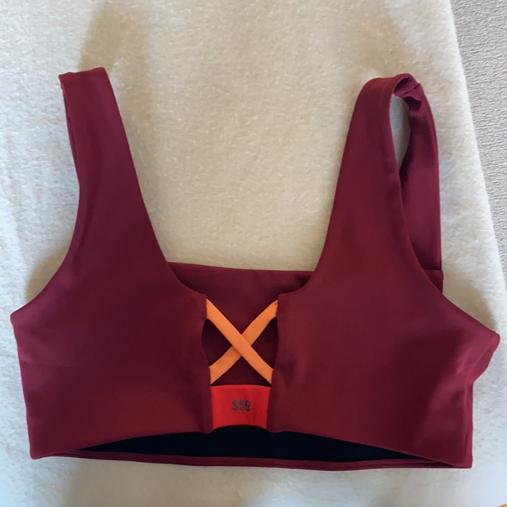 Sports bra - Picture 2 of 3